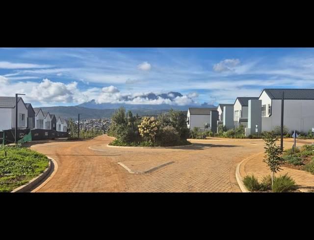 2 BEDROOM PROPERTY TO RENT IN KOELENHOF AH